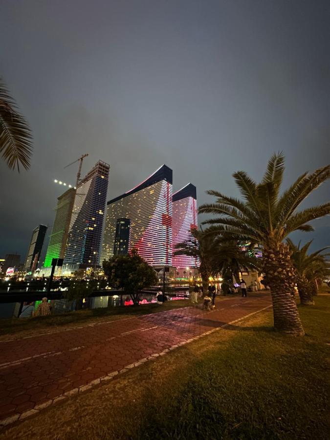 Batumi Orbi City Wonderful Sea View מראה חיצוני תמונה